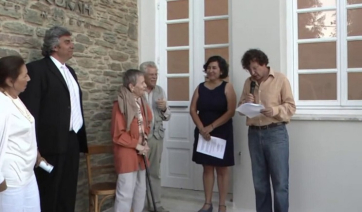 Η Τήνος αποχαιρετά με σεβασμό την Επίτιμη Δημότιδά του Ελένη Γλύκατζη-Αρβελέρ