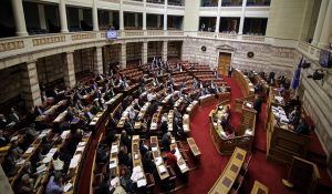 «Συναγερμός» στη Βουλή: Εντοπίστηκαν τέσσερα νέα κρούσματα κορονοϊού