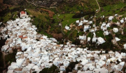 Πάρος: SΟS «εκπέμπουν» Σύλλογοι και κάτοικοι των Λευκών για την καθαριότητα του χωριού