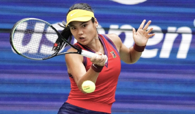 Έμα Ραντουκάνου: Tο 18χρονο «κορίτσι-θαύμα» που θα αντιμετωπίσει η ασταμάτητη Σάκκαρη στα ημιτελικά του US Open
