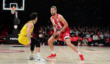 Ο Ολυμπιακός νίκησε με 100-93 τη Μακάμπι παίζοντας εκπληκτικό μπάσκετ στο πρώτο ημίχρονο (Βίντεο)