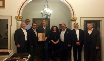 Συνάντηση πραγματοποιήθηκε στο Δημαρχείο Μυκόνου στις 2 Φεβρουαρίου 2016 με εκπροσώπους της Ελληνογερμανικής Κοινοπραξίας Fraport