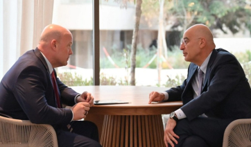 Δένδιας: Είμαι περήφανος για τις Ένοπλες Δυνάμεις – Γουίτακερ: Η Ελλάδα έχει πάρει σοβαρά την άμυνα και τους συμμάχους της