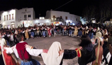 Πάρος - Νάουσα : Μάγεψαν τον κόσμο και καταχειροκροτήθηκαν (Φωτό + Βίντεο)