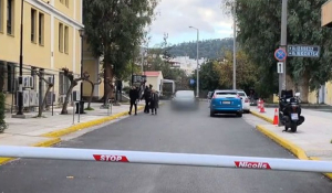Συνελήφθη 60χρονος ημεδαπός για υπόθεση ανθρωποκτονίας με πρόθεση και εμπρησμού την 29-1-2022 στο Κολωνάκι (βίντεο)