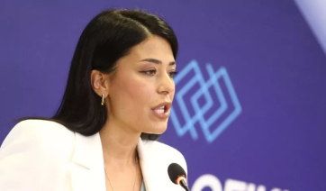 Α. Λατινοπούλου: «Οι μετανάστες θα είναι σε κλειστά ακατοίκητα νησιά - Γυάρος και Μακρόνησος έχουν έτοιμες εγκαταστάσεις» (βίντεο)