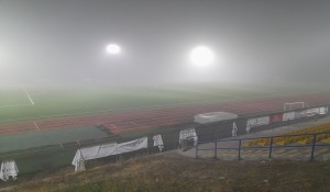 Λονδίνο η Πάρος! Μέχρι και ποδοσφαιρικό αγώνα  διέκοψε η ομίχλη