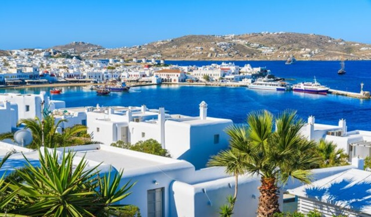 Θαλάσσιες διακομιδές από το λιμάνι της Μυκόνου