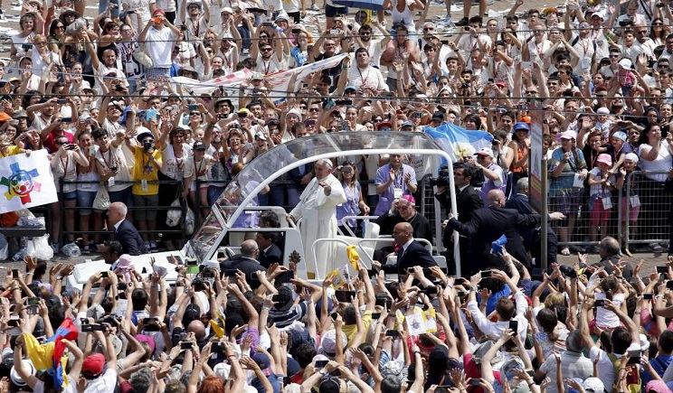 Πάπας Φραγκίσκος: «Οι μετανάστες δεν είναι &quot;εμπόρευμα&quot;»