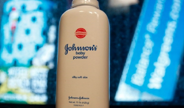 H Johnson &amp; Johnson αποσύρει το ταλκ για βρέφη σε ΗΠΑ και Καναδά