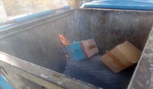 Αναμμένα κάρβουνα μέσα σε κάδο στη Νάουσα Πάρου! Από θαύμα αποφεύχθηκε πυρκαγιά…