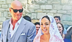 Ταξίδι του μέλιτος στην Πάρο για το ζεύγος Καλημέρη – Ιακωβίδου