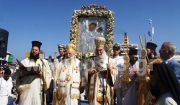 Βαθιά κατάνυξη και συγκινητική ευλάβεια χιλιάδων πιστών στo λαμπρό εορτασμό της Κοίμησης της Θεοτόκου στην Πάρο (Βίντεο + Φωτό)