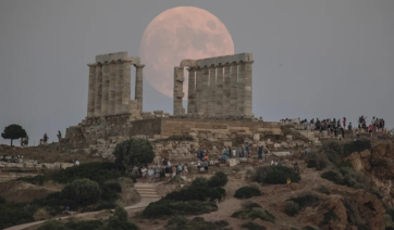 Πού θα δούμε την Πανσέληνο απόψε -Πάνω από 50 εκδηλώσεις σε μουσεία και αρχαιολογικούς χώρους