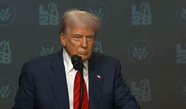 Ντ. Τραμπ: Υποχρεωτικό τεστ φύλου στις αθλήτριες των Ολυμπιακών Αγώνων του 2028 στο Λος Άντζελες