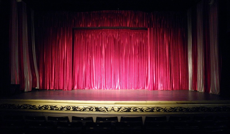Διαγωνισμός με δώρο 4 διπλές προσκλήσεις για τη θεατρική παράσταση &quot;Στη Σμύρνη κάποτε&quot; – Θέατρο της Ημέρας
