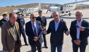 Πτήση της Cycladic με επιβάτες τον Περιφερειάρχη Ν. Αιγαίου και τον εφοπλιστή Ν. Λυκιαρδόπουλο