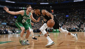 NBA: Εντυπωσιακός Αντετοκούνμπο στη νίκη των Μπακς