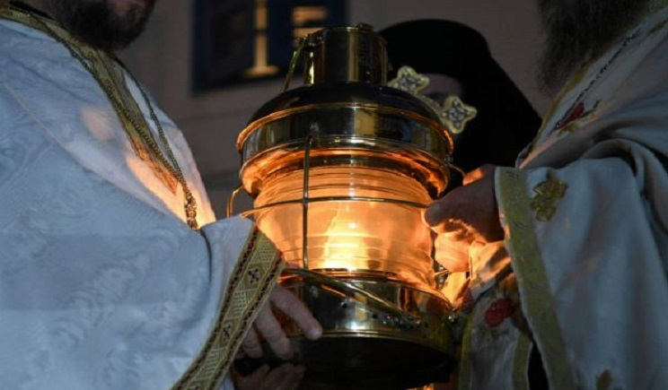 «Στον αέρα» το Άγιο Φως λόγω του πολέμου: Το «Plan b» της Αθήνας και η ανοικτή γραμμή με τις ισραηλινές αρχές (Βίντεο)