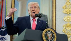 Τραμπ: Ο ηγέτης του Ιράν ζήτησε εκεχειρία – Θα τους στείλουμε πίσω στη Λίθινη Εποχή, μέχρι να ανοίξουν τα Στενά του Ορμούζ