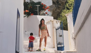 Χρύσα Μιχαλοπούλου: Το άλμπουμ των διακοπών της από τη Νάξο