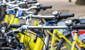 Επιδότηση από 800 έως 3.000 ευρώ για ηλεκτρικά ποδήλατα και δίκυκλα -Τι προβλέπει το νέο «Κινούμαι Ηλεκτρικά»