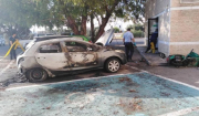 Καμένα αυτοκίνητα, σπασμένα γραφεία -Αδιανόητες εικόνες από το ντου αρνητών στο κυπριακό κανάλι «Σίγμα»