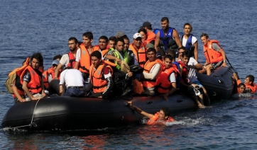 Διάσωση προσφύγων και σύλληψη των αλλοδαπών διακινητών τους στη Μήλο