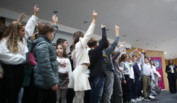 Γιάννης Βρούτσης: «Στα πρόσωπα των παιδιών το μέλλον της χώρας μας»