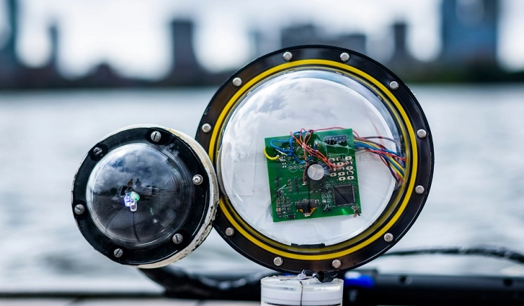 ΗΠΑ: Δημιουργήθηκε από το ΜΙΤ η πρώτη ασύρματη υποθαλάσσια κάμερα που παίρνει ενέργεια από ηχητικά κύματα μέσα στο νερό
