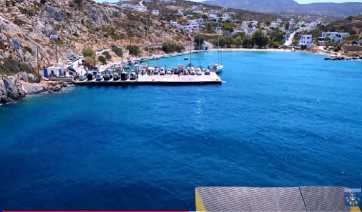 Ηρακλειά – Άφιξη του Blue Star Naxos με μανούβρα 180°! Arrival at Iraklia island – Blue Star Naxos