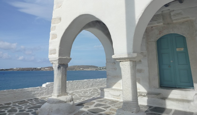 Άλμα 33,3% στις απευθείας προκρατήσεις ξενοδοχείων για το 2026 - Κως, Πάρος και Κρήτη οδηγούν την κούρσα