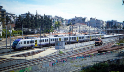 Τραγωδία στα Άνω Λιόσια: Νεκρός άνδρας που παρασύρθηκε από συρμό του Προαστιακού, πέρασε από σημείο χωρίς διάβαση