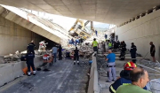 Κατάρρευση γέφυρας στην Πάτρα: Ένας νεκρός και 8 τραυματίες - Το τμήμα ήταν κλειστό και απαγορευόταν η κυκλοφορία