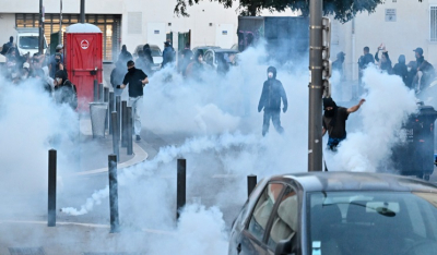 Γαλλία: Οδομαχίες και συλλήψεις, 80.000 αστυνομικοί στους δρόμους - Ακροαριστερές οργανώσεις «βλέπει» ο υπ. Εσωτερικών