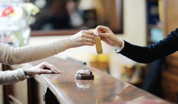 Διευρύνονται οι επενδύσεις στον τουρισμό – Μύκονος και Ιόνιο στο επίκεντρο