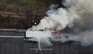 Φωτιά σε ΚΤΕΛ στην Αθηνών-Λαμίας – Δεν κινδύνευσαν οι 48 επιβάτες
