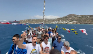 Η ομάδα της Μυκόνου κατέκτησε το πρωτάθλημα στην Elite League και αποθεώθηκε (βίντεο)