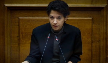 ΜέΡα25: Ανεξαρτητοποιήθηκε η βουλευτής Φωτεινή Μπακαδήμα