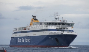 Αδυναμία προσέγγισης Blue Star Naxos στο λιμάνι της Σχοινούσας