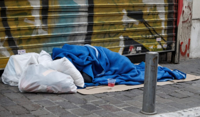 Ομόνοια: Θρίλερ με τον θάνατο αστέγου μέσα σε εστιατόριο – Συνελήφθησαν ο ιδιοκτήτης και δύο εργαζόμενοι (βίντεο)
