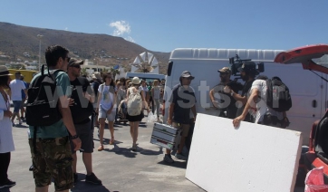 Στο επίκεντρο διαφημιστικού σποτ η Παροικία Πάρου! Τα εντυπωσιακά γυρίσματα στο λιμάνι και στον οικισμό…
