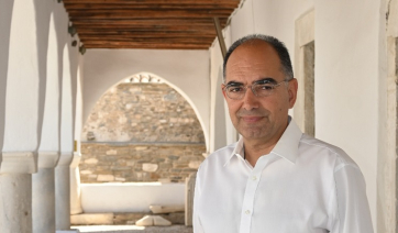 Ερώτημα Δημάρχου Πάρου κ. Κωνσταντίνου Μπιζά προς το ΥΠ.ΕΣ. σχετικά με τη νομιμότητα σύναψης σύμβασης με φιλοζωικό σωματείο που δε διαθέτει ΓΕΜΗ