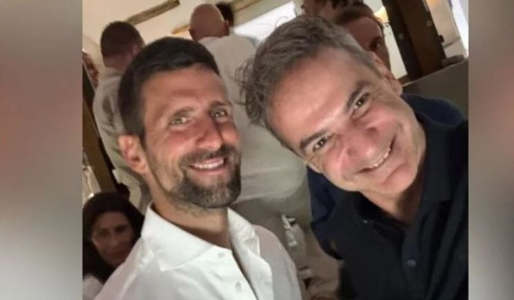 Τήνος: H selfie Μητσοτάκη - Τζόκοβιτς