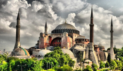 «Φρένο» της UNESCO στον Ερντογάν: Μόνο με την έγκρισή μας η αλλαγή καθεστώτος για την Αγιά Σοφιά