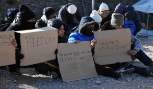 Εκρηκτική η κατάσταση στον καταυλισμό της Σούδας - Ξεκίνησαν απεργία οι πρόσφυγες