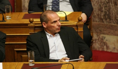 Βαρουφάκης: Ελπίζω να μπλοφάρουν στην ΕΕ - Η Μέρκελ δεν σκέφτεται καν Grexit