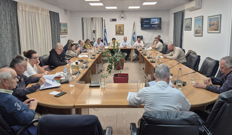 Ομόφωνο Ψήφισμα του Δημοτικού Συμβουλίου Πάρου για την Επαναφορά των Μειωμένων Συντελεστών ΦΠΑ στα Νησιά του Αιγαίου