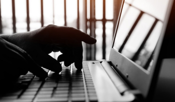 Συναγερμός για νέα ηλεκτρονική απάτη με τη χρήση του ονόματος του ΕΟΠΥΥ – Τι πρέπει να γνωρίζετε