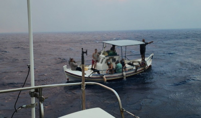 Επιχειρήσεις απεγκλωβισμού σε Χίο και Πάτρα λόγω εκδήλωσης πυρκαγιών